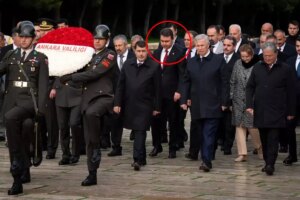 anitkabirdeki torene damga vuran goruntu yavas ve sorusturma izni isteyen bassavci yan yana Qc3m2WQr.jpg